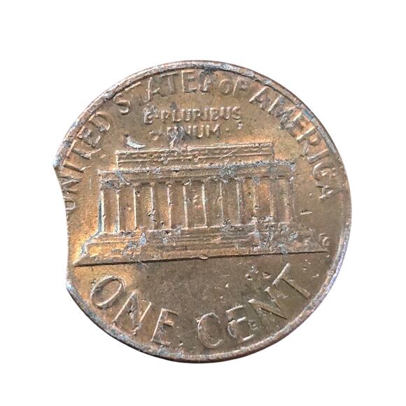 1985d Clipped Planchet Lincoln Memorial Cent Penny Error Variety Coin READ - Picture 2 of 10